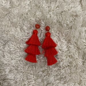 Super cute dangly red earrings❤️